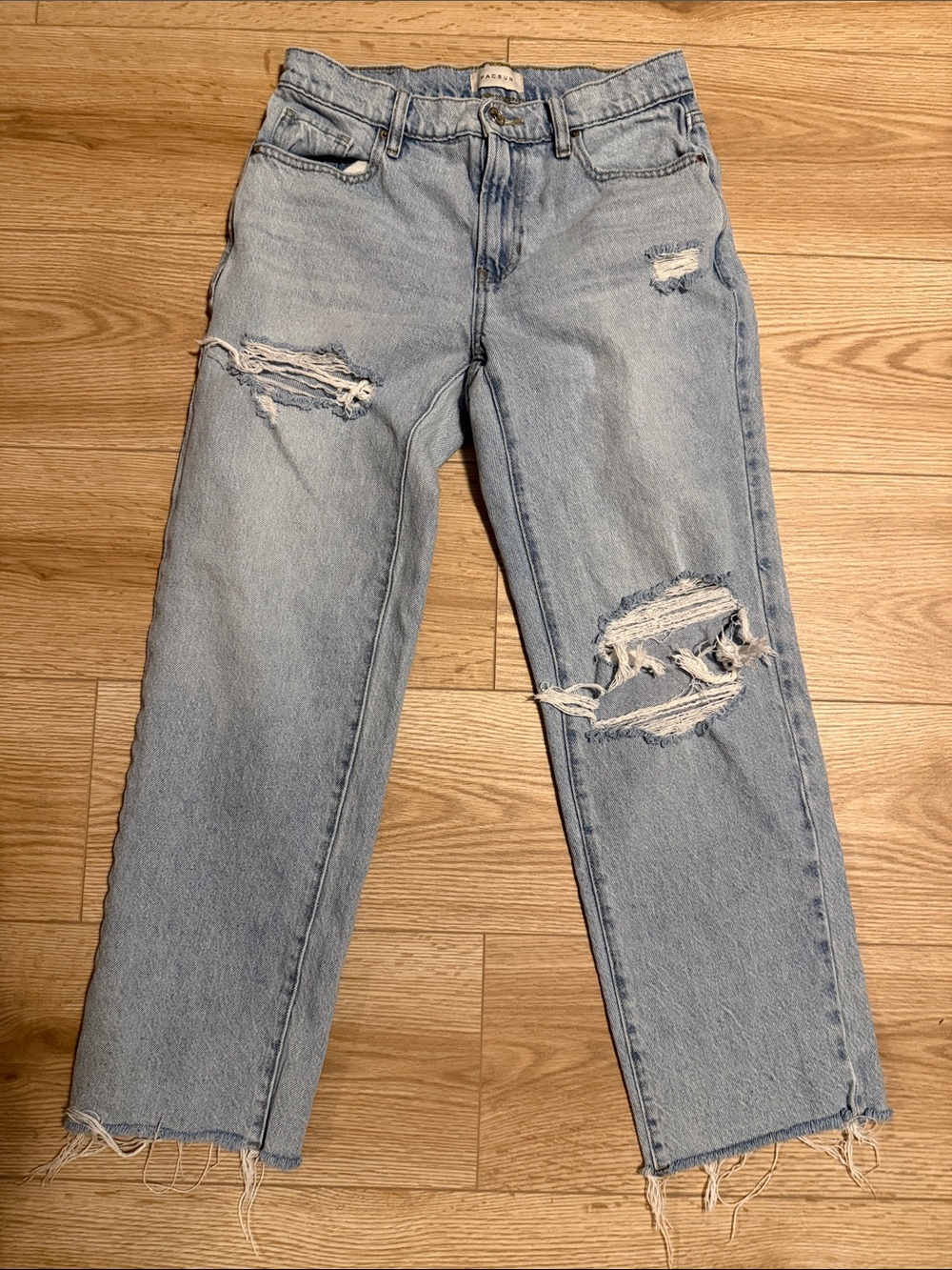 PacSun Light Blue Distressed 90’s Straight Jeans